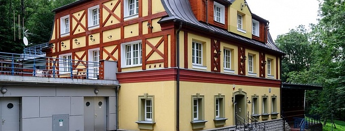 Hotel LESN� Z�TI��